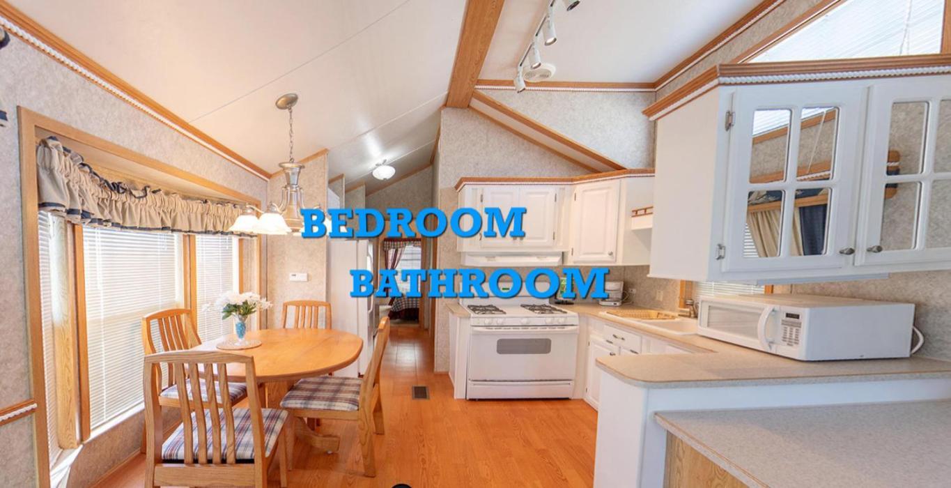 Narrows Too Camping Resort Cottage 11 Trenton Room photo